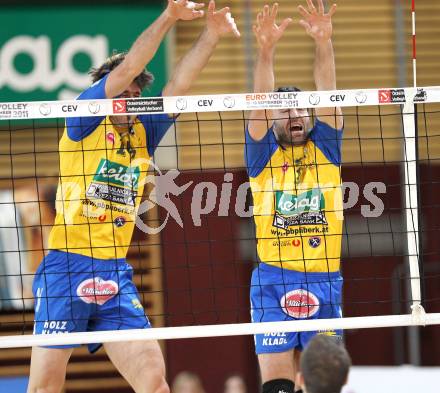 Volleyball MEVZA. Team Club Austria gegen SK Posojilnica Aich/Dob. Petar Kirchev, (Austria), Andrej Grut (Aich/Dob). Klagenfurt, 29.1.2011.
Foto: Kuess 

---
pressefotos, pressefotografie, kuess, qs, qspictures, sport, bild, bilder, bilddatenbank