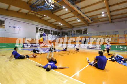 Volleyball. GM Capital Challenge Cup Men 2010/2011.  SK Posojilnica Aich/Dob (AUT)  vs VC Prefaxis MENEN (Bel). Sporthalle in Prevalje. Prevalje, 1.2.2011.
Foto: Kuess

---
pressefotos, pressefotografie, kuess, qs, qspictures, sport, bild, bilder, bilddatenbank