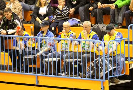 Volleyball. Challenge Cup. SK Aich/Dob gegen Arkas Izmir (TUR). Fans (Aich/Dob). Prevalje, 22.2.2011.
Foto: Kuess

---
pressefotos, pressefotografie, kuess, qs, qspictures, sport, bild, bilder, bilddatenbank