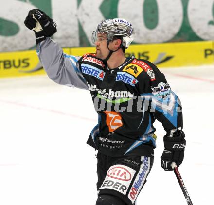 EBEL. Eishockey Bundesliga. EC  VSV gegen EHC LIWEST Linz.  Torjubel Jason Ward (Linz). Villach, am 8.3.2011.
Foto: Kuess 


---
pressefotos, pressefotografie, kuess, qs, qspictures, sport, bild, bilder, bilddatenbank
