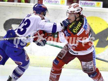 EBEL. Eishockey Bundesliga. KAC gegen VSV. Thomas Hundertpfund, (KAC),  Matt Ryan (VSV). Klagenfurt, am 15.3.2011.
Foto: Kuess 

---
pressefotos, pressefotografie, kuess, qs, qspictures, sport, bild, bilder, bilddatenbank