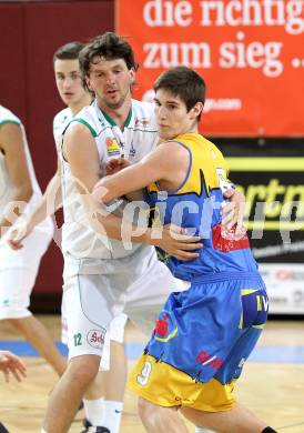Basketball Bundesliga. Woerthersee Piraten gegen UBC St. Poelten. Husanovic Selmir (Piraten),  Toni Blazan (St.Poelten).  Klagenfurt, 27.3.2011
Foto: Kuess

---
pressefotos, pressefotografie, kuess, qs, qspictures, sport, bild, bilder, bilddatenbank
