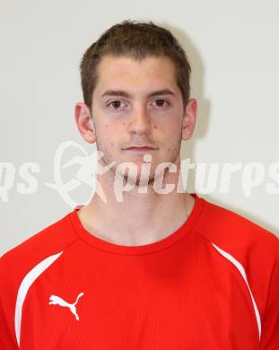 Fussball Akademie Kaernten U18. Lukas Hasslauer. Klagenfurt, 27.3.2011.
Foto: Kuess
---
pressefotos, pressefotografie, kuess, qs, qspictures, sport, bild, bilder, bilddatenbank
