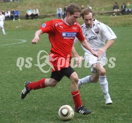 Fussball Unterliga Ost. DSG Sele Zell gegen SV Ludmannsdorf. Martin Kelih (Sele Zell), Christian Glantschnig (Ludmannsdorf). Zell Pfarre, am 23.4.2011.
Foto: Kuess
---
pressefotos, pressefotografie, kuess, qs, qspictures, sport, bild, bilder, bilddatenbank