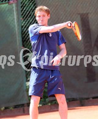 Fussball Bundesliga. Erste Liga. Tennisturnier WAC/St. Andrae. Mathias Berchtold. Klagenfurt, am 25.5.2011.
Foto: Kuess
---
pressefotos, pressefotografie, kuess, qs, qspictures, sport, bild, bilder, bilddatenbank