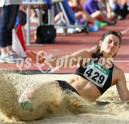 Leichtathletik. Oesterreichischer Cup der Bundeslaender U18. Weitsprung. Lisa Egarter. Villach, am 26.5.2011.
Foto: Kuess
---
pressefotos, pressefotografie, kuess, qs, qspictures, sport, bild, bilder, bilddatenbank