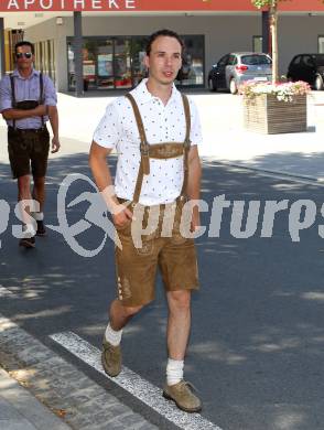 EBEL. Eishockey Bundesliga. Hochzeit Daniel Welser.  Marco Pewal. Moosburg, am 9.7.2011.
Foto: Kuess
---
pressefotos, pressefotografie, kuess, qs, qspictures, sport, bild, bilder, bilddatenbank