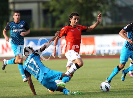Fussball Testspiel. PSV Eindhoven gegen CF Valencia. Abel Tamata (Eindhoven), Topal (Valencia). Wolfsberg, am 19.7.2011.
Foto: Kuess
---
pressefotos, pressefotografie, kuess, qs, qspictures, sport, bild, bilder, bilddatenbank