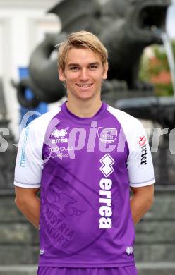 Fussball Regionalliga. Mannschaftsfototermin SK Austria Klagenfurt. Peter Pucker. Klagenfurt, am 31.7.2011.
Foto: Kuess
---
pressefotos, pressefotografie, kuess, qs, qspictures, sport, bild, bilder, bilddatenbank