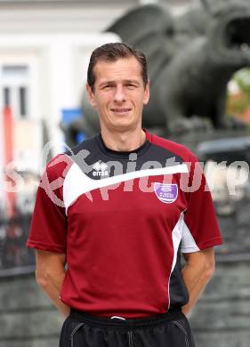 Fussball Regionalliga. Mannschaftsfototermin SK Austria Klagenfurt. Peter Kostolansky. Klagenfurt, am 31.7.2011.
Foto: Kuess
---
pressefotos, pressefotografie, kuess, qs, qspictures, sport, bild, bilder, bilddatenbank