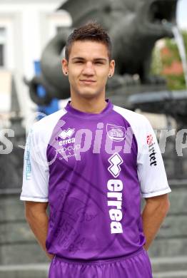 Fussball Regionalliga. Mannschaftsfototermin SK Austria Klagenfurt.  Toni Krijan. Klagenfurt, am 31.7.2011.
Foto: Kuess
---
pressefotos, pressefotografie, kuess, qs, qspictures, sport, bild, bilder, bilddatenbank