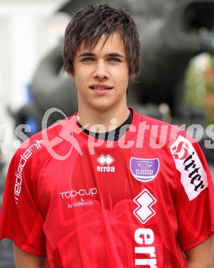 Fussball Regionalliga. Mannschaftsfototermin SK Austria Klagenfurt. Florian Heindl. Klagenfurt, am 31.7.2011.
Foto: Kuess
---
pressefotos, pressefotografie, kuess, qs, qspictures, sport, bild, bilder, bilddatenbank