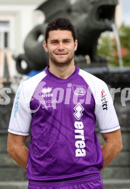 Fussball Regionalliga. Mannschaftsfototermin SK Austria Klagenfurt. Stephan Buergler. Klagenfurt, am 31.7.2011.
Foto: Kuess
---
pressefotos, pressefotografie, kuess, qs, qspictures, sport, bild, bilder, bilddatenbank