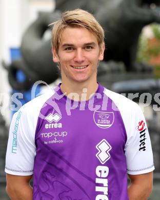 Fussball Regionalliga. Mannschaftsfototermin SK Austria Klagenfurt. Peter Pucker. Klagenfurt, am 31.7.2011.
Foto: Kuess
---
pressefotos, pressefotografie, kuess, qs, qspictures, sport, bild, bilder, bilddatenbank