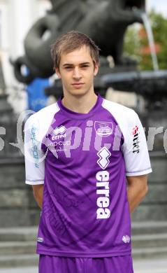 Fussball Regionalliga. Mannschaftsfototermin SK Austria Klagenfurt. Christian Schimmel. Klagenfurt, am 31.7.2011.
Foto: Kuess
---
pressefotos, pressefotografie, kuess, qs, qspictures, sport, bild, bilder, bilddatenbank