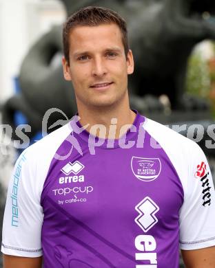 Fussball Regionalliga. Mannschaftsfototermin SK Austria Klagenfurt. Thomas Pirker. Klagenfurt, am 31.7.2011.
Foto: Kuess
---
pressefotos, pressefotografie, kuess, qs, qspictures, sport, bild, bilder, bilddatenbank