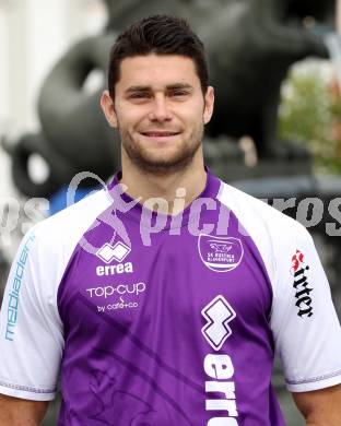 Fussball Regionalliga. Mannschaftsfototermin SK Austria Klagenfurt. Stephan Buergler. Klagenfurt, am 31.7.2011.
Foto: Kuess
---
pressefotos, pressefotografie, kuess, qs, qspictures, sport, bild, bilder, bilddatenbank