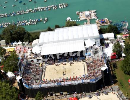 Beachvolleyball Grand Slam. Center Court. Luftaufnahme. Klagenfurt, 5.8.2011
Foto: Kuess

---
pressefotos, pressefotografie, kuess, qs, qspictures, sport, bild, bilder, bilddatenbank