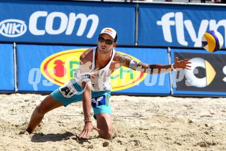 Beachvolleyball Grand Slam. DOPPLER Clemens, (AUT). Klagenfurt, 5.8.2011
Foto: Kuess
---
pressefotos, pressefotografie, kuess, qs, qspictures, sport, bild, bilder, bilddatenbank