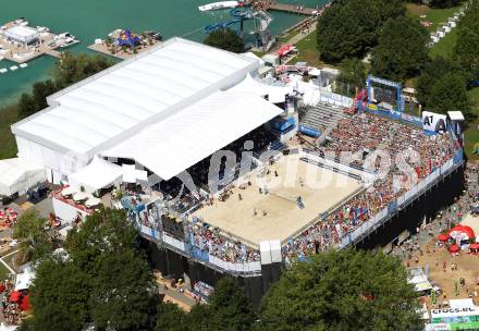 Beachvolleyball Grand Slam. Center Court. Luftaufnahme.  Klagenfurt, 5.8.2011
Foto: Kuess

---
pressefotos, pressefotografie, kuess, qs, qspictures, sport, bild, bilder, bilddatenbank