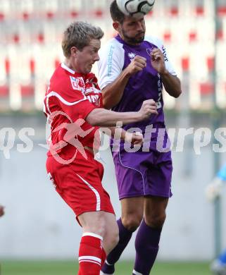 Fussball Regionalliga. SK Austria Klagenfurt gegen Vorwaerts Steyr. Oliver Pusztai (Klagenfurt), Harald Ruckendorfer (Steyr). Klagenfurt, am 12.8.2011.
Foto: Kuess
---
pressefotos, pressefotografie, kuess, qs, qspictures, sport, bild, bilder, bilddatenbank