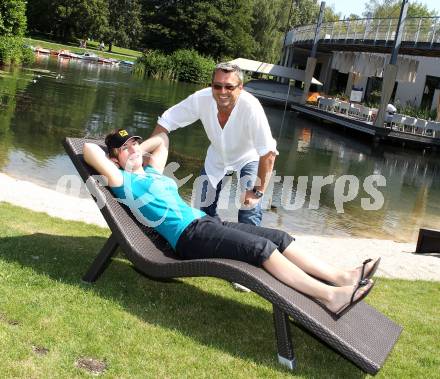 Schi Alpin. Sommergespraech mit Kathrin Zettel. Kathrin Zettel, Valentin Hobel. Klagenfurt, am 3.8.2011.
Foto: Kuess
---
pressefotos, pressefotografie, kuess, qs, qspictures, sport, bild, bilder, bilddatenbank