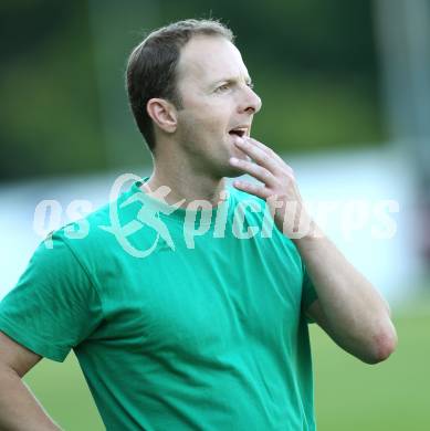 Fussball Kaerntner Liga. ATUS Ferlach gegen Voelkermarkt. Trainer Kurt Stuck (Voelkermarkt). Ferlach, am 14.8.2011.
Foto: Kuess
---
pressefotos, pressefotografie, kuess, qs, qspictures, sport, bild, bilder, bilddatenbank