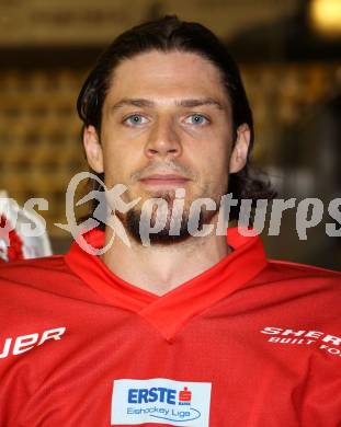 Eishockey. KAC. Portraitfoto. Mannschaftsfoto. Brandner Christoph. Klagenfurt, 17.8.2011.
Foto: Kuess
---
pressefotos, pressefotografie, kuess, qs, qspictures, sport, bild, bilder, bilddatenbank