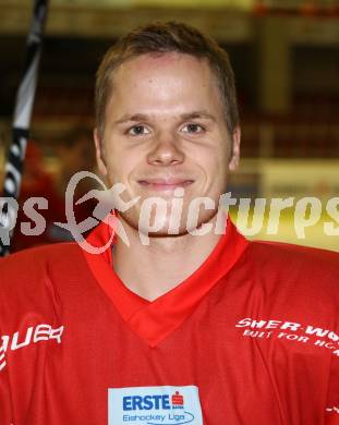 Eishockey. KAC. Portraitfoto. Mannschaftsfoto. Geier Stephan. Klagenfurt, 17.8.2011.
Foto: Kuess
---
pressefotos, pressefotografie, kuess, qs, qspictures, sport, bild, bilder, bilddatenbank