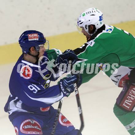 Eishockey Testspiel. Rudolf Hiti Cup. Olimpija Ljubljana gegen VSV. Brad Cole (Ljubljana), Nikolaus Hartl (VSV). Bled, am 18.8.2011.
Foto: Kuess
---
pressefotos, pressefotografie, kuess, qs, qspictures, sport, bild, bilder, bilddatenbank
