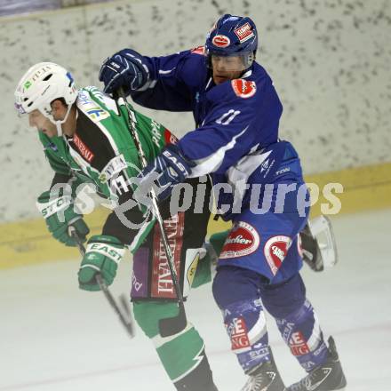 Eishockey Testspiel. Rudolf Hiti Cup. Olimpija Ljubljana gegen VSV. Bostjan Golicic (Ljubljana), Nico Toff (VSV). Bled, am 18.8.2011.
Foto: Kuess
---
pressefotos, pressefotografie, kuess, qs, qspictures, sport, bild, bilder, bilddatenbank