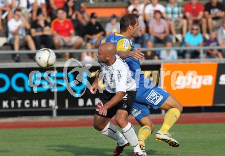 Fussball Bundesliga. Erste Liga. WAC/St. Andrae gegen Vienna. Stephan Stueckler, (WAC/St.Andrae), Ernst Dospel (Vienna). Wolfsberg, 19.8.2011
Foto: Kuess

---
pressefotos, pressefotografie, kuess, qs, qspictures, sport, bild, bilder, bilddatenbank