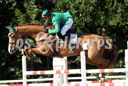 Reiten. Kaerntner Landesmeisterschaften. Dieter Koefler auf Golden Gun. Reifnitz, am 14.8.2011.
Foto: Kuess
---
pressefotos, pressefotografie, kuess, qs, qspictures, sport, bild, bilder, bilddatenbank