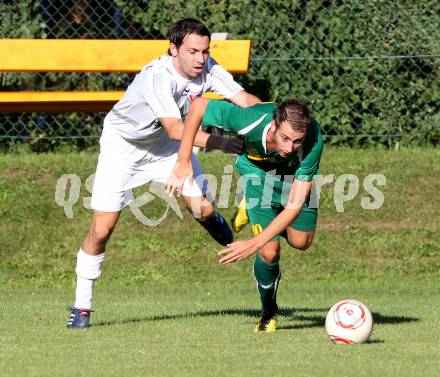 Fussball Kaerntner Liga. ATUS Ferlach gegen Voelkermarkt. Juergen Kozel(Ferlach), Patrick Schweizer (Voelkermarkt). Ferlach, am 14.8.2011.
Foto: Kuess
---
pressefotos, pressefotografie, kuess, qs, qspictures, sport, bild, bilder, bilddatenbank
