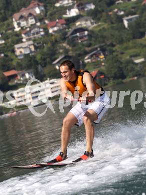 Eishockey. VSV. STARKBAUM Bernhard. Ossiacher See, 22.8.2011.
Foto: Kuess
---
pressefotos, pressefotografie, kuess, qs, qspictures, sport, bild, bilder, bilddatenbank