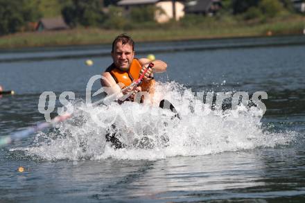Eishockey. VSV. Wasserski. Greg Kuznik. Ossiacher See, 22.8.2011.
Foto: Kuess
---
pressefotos, pressefotografie, kuess, qs, qspictures, sport, bild, bilder, bilddatenbank