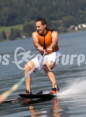 Eishockey. VSV. STARKBAUM Bernhard. Ossiacher See, 22.8.2011.
Foto: Kuess
---
pressefotos, pressefotografie, kuess, qs, qspictures, sport, bild, bilder, bilddatenbank