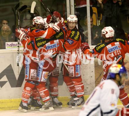 EBEL. Eishockey Bundesliga.  KAC gegen EC Red Bull Salzburg. Torjubel KAC. Klagenfurt, 9.9.2011.
Foto: Kuess 

---
pressefotos, pressefotografie, kuess, qs, qspictures, sport, bild, bilder, bilddatenbank