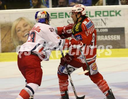 EBEL. Eishockey Bundesliga.  KAC gegen EC Red Bull Salzburg. SPURGEON Tyler (KAC), SCHLACHER Markus (Salzburg). Klagenfurt, 9.9.2011.
Foto: Kuess 

---
pressefotos, pressefotografie, kuess, qs, qspictures, sport, bild, bilder, bilddatenbank