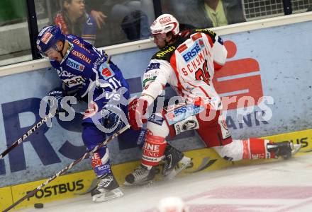 EBEL. Eishockey Bundesliga. EC Rekord Fenster VSV gegen EC KAC. Nico Toff,  (VSV), Martin Schumnig (KAC). Villach, am 18.9.2011.
Foto: Kuess 


---
pressefotos, pressefotografie, kuess, qs, qspictures, sport, bild, bilder, bilddatenbank