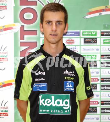 Badminton.  Stefan Wrulich. Klagenfurt, 24.9.2011.
Foto: Kuess
---
pressefotos, pressefotografie, kuess, qs, qspictures, sport, bild, bilder, bilddatenbank