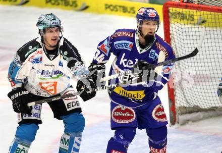 EBEL. Eishockey Bundesliga. EC Rekord Fenster VSV gegen EHC LIWEST Linz. Markus Peintner, (VSV), Franklin Macdonald  (Linz). Villach, am 7.10.2011.
Foto: Kuess 


---
pressefotos, pressefotografie, kuess, qs, qspictures, sport, bild, bilder, bilddatenbank