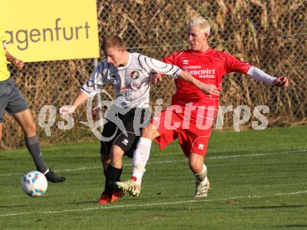 Fussball 1. KLasse C. Woelfnitz gegen HSV. Daniel Zlattinger, (Woelfnitz), Julian Koschak (HSV). Woelfnitz, 8.10.2011.
Foto: Kuess
---
pressefotos, pressefotografie, kuess, qs, qspictures, sport, bild, bilder, bilddatenbank