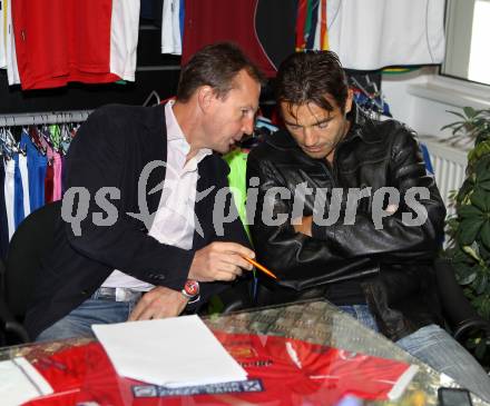 Fussball. Regionalliga. Pressekonferenz. Derby Austria Klagenfurt gegen VSV. Dietmar Thuller, Heimo Vorderegger. Klagenfurt, 13. 10.2011.
Foto: Kuess
---
pressefotos, pressefotografie, kuess, qs, qspictures, sport, bild, bilder, bilddatenbank