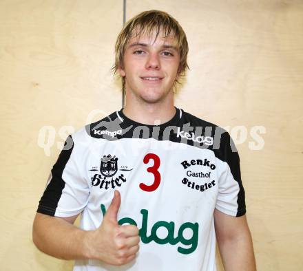 Handball. SC Kelag Ferlach. Iztok Debevc (Ferlach). Ferlach, 15.10.2011.
Foto: Kuess
---
pressefotos, pressefotografie, kuess, qs, qspictures, sport, bild, bilder, bilddatenbank