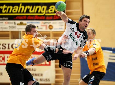 Handball. SC Kelag Ferlach gegen HC Shoppingcity Seiersberg. Dobnik Miha (Ferlach), Schweighofer Lukas (Seiersberg). Ferlach, 15.10.2011.
Foto: Kuess
---
pressefotos, pressefotografie, kuess, qs, qspictures, sport, bild, bilder, bilddatenbank