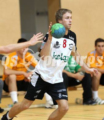 Handball. SC Kelag Ferlach gegen HC Shoppingcity Seiersberg. Stefan Godec (Ferlach). Ferlach, 15.10.2011.
Foto: Kuess
---
pressefotos, pressefotografie, kuess, qs, qspictures, sport, bild, bilder, bilddatenbank