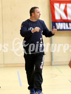 Handball. SC Kelag Ferlach gegen HC Shoppingcity Seiersberg. Trainer Boris Levc (Ferlach). Ferlach, 15.10.2011.
Foto: Kuess
---
pressefotos, pressefotografie, kuess, qs, qspictures, sport, bild, bilder, bilddatenbank