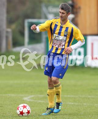 Fussball Unterliga Ost. Liebenfels gegen Friesach.  Branko Puljic (Liebenfels). Liebenfels, am 23.10.2011.
Foto: Kuess
---
pressefotos, pressefotografie, kuess, qs, qspictures, sport, bild, bilder, bilddatenbank