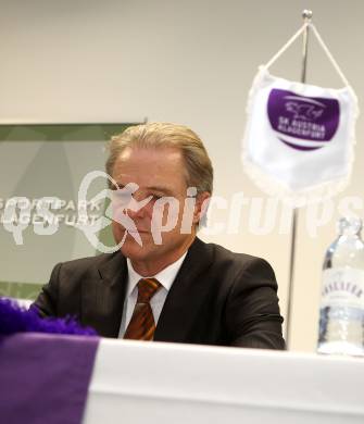 Fussball Regionalliga. SK Austria Kaernten. Pressekonferenz. Peter Svetits. Klagenfurt, am 27.10.2011.
Foto: Kuess
---
pressefotos, pressefotografie, kuess, qs, qspictures, sport, bild, bilder, bilddatenbank